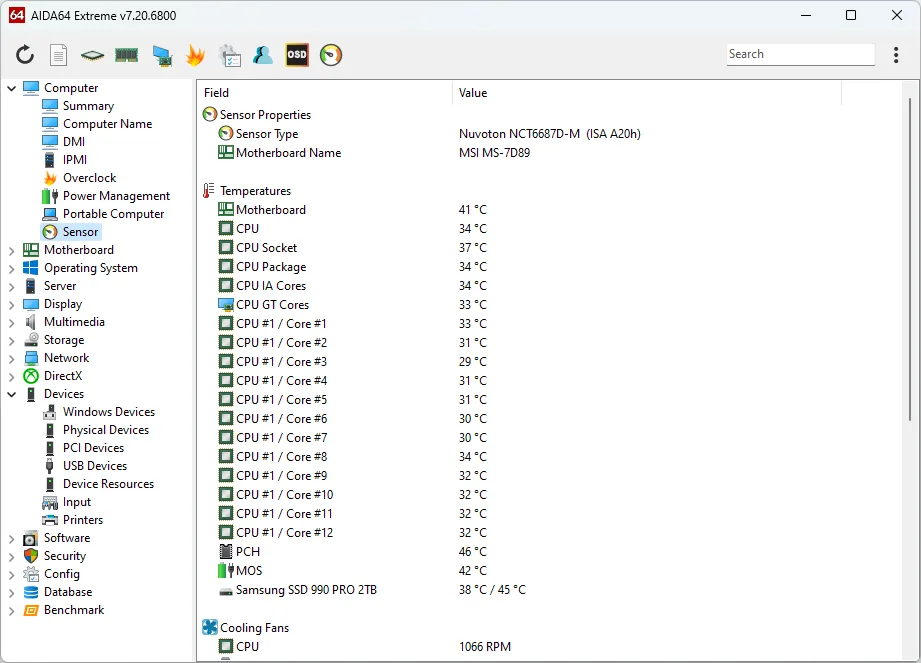 AIDA64 Extreme 7.20 sensor page showing component temperatures and a CPU cooling-fan reading on Windows