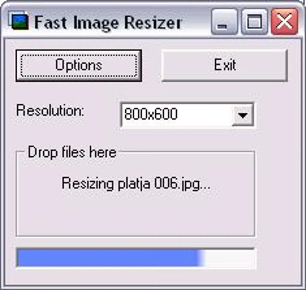 Fast Image Resizer window with an 800x600 resolution preset, Options button, file drop area and resizing progress bar.