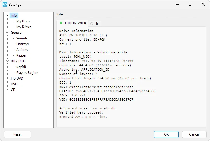 Xreveal Settings Info window with disc and drive details, navigation categories, and Reset, OK and Cancel buttons